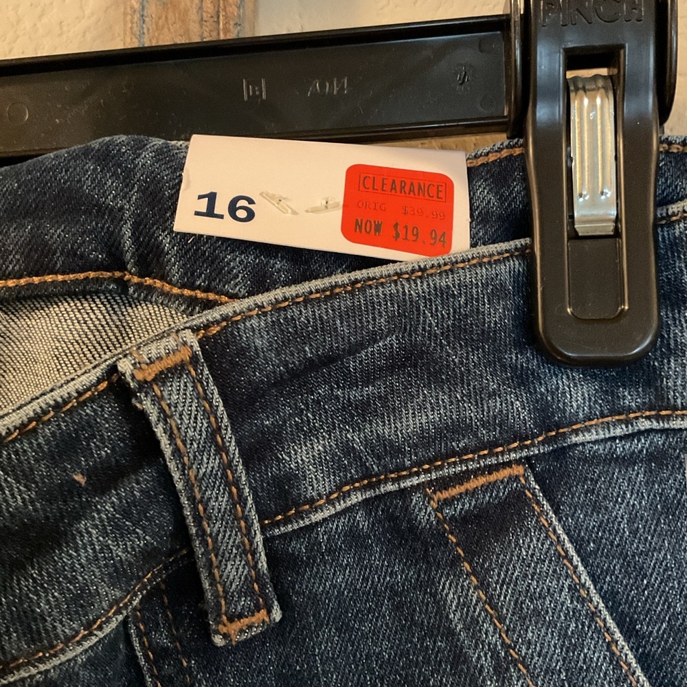 Old Navy Denim Jeans - Picture 3 of 7